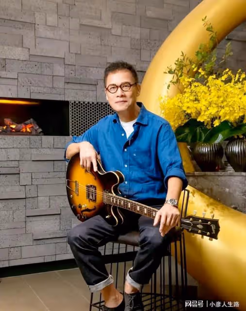 滄桑羅大佑:從醫生到著名音樂人,再婚後58歲做父親