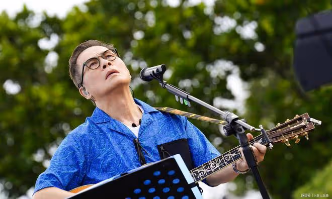滄桑羅大佑:從醫生到著名音樂人,再婚後58歲做父親