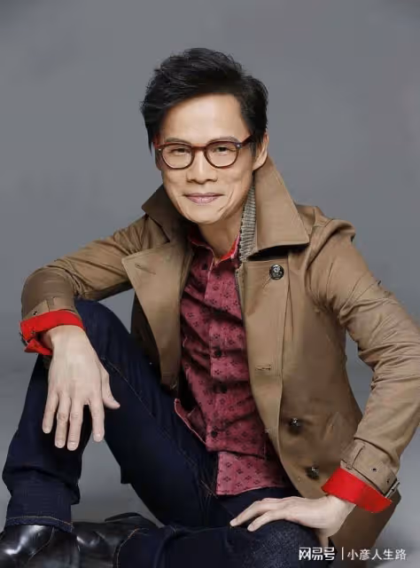滄桑羅大佑:從醫生到著名音樂人,再婚後58歲做父親