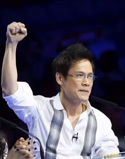 滄桑羅大佑:從醫生到著名音樂人,再婚後58歲做父親