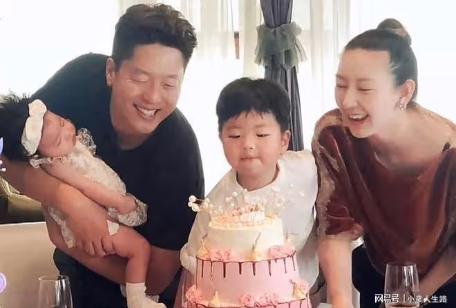 曾經高調秀恩愛,現今形同陌路的明星夫妻,離婚的原因五花八門