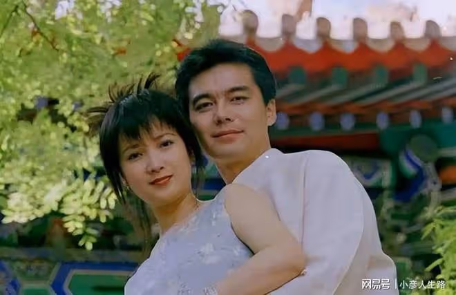 曾經高調秀恩愛,現今形同陌路的明星夫妻,離婚的原因五花八門