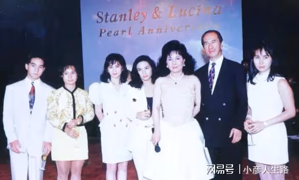 賭王二太告別式已低調舉行,女兒何超儀首發聲,她忍痛送別母親