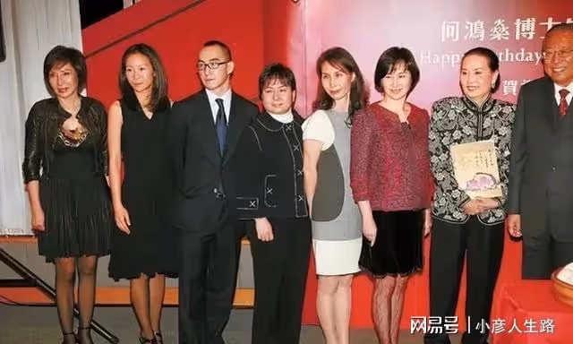 賭王二太告別式已低調舉行，女兒何超儀首發聲，她忍痛送別母親