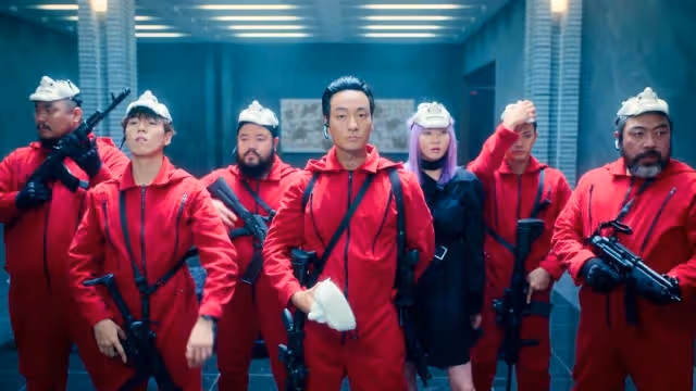 再度主演Netflix韓劇　朴海秀等「劫匪」個個是實力派
