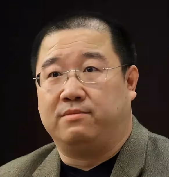 老婆再漂亮也拯救不了!孩子凸嘴小眼大鼻子,這13位男星的基因太強了,網友:媽毫無參與感