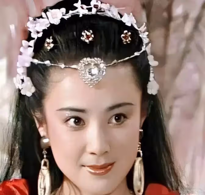 老婆再漂亮也拯救不了!孩子凸嘴小眼大鼻子,這13位男星的基因太強了,網友:媽毫無參與感