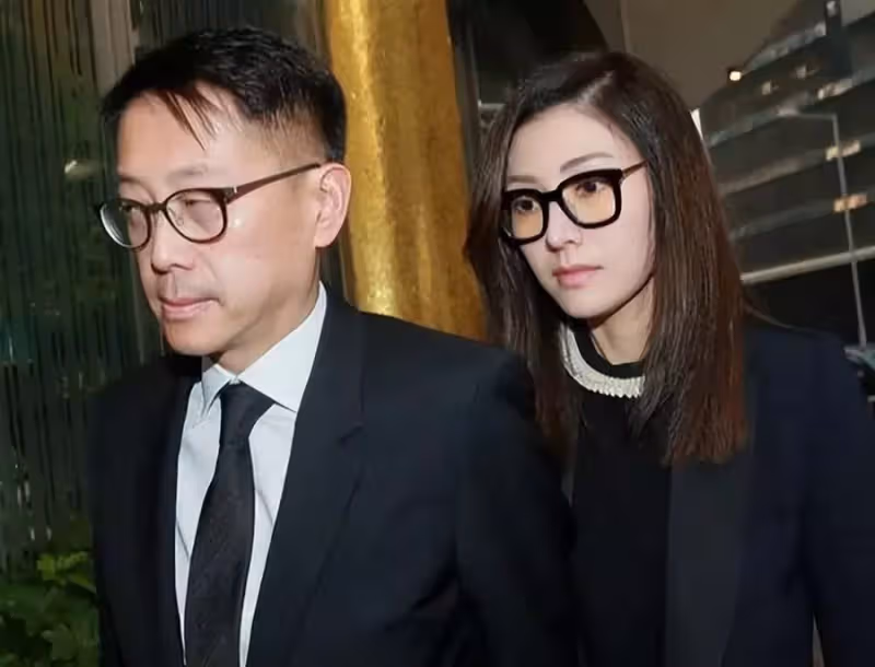 老婆再漂亮也拯救不了!孩子凸嘴小眼大鼻子,這13位男星的基因太強了,網友:媽毫無參與感