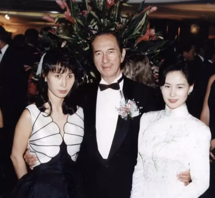賭王二太藍瓊纓永遠離去!5個子女個個身家百億,比原配風光多了