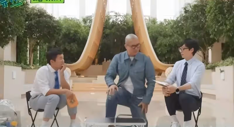 具俊曄重現向大S求婚場景,單膝跪地視訊求婚,自曝每天纏著大S
