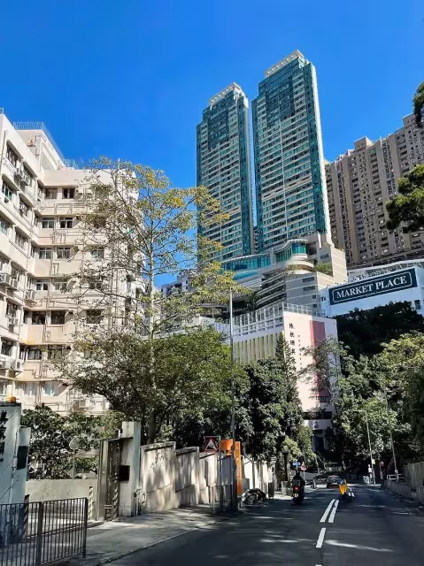 陳偉霆有多壕？內地走紅7年香港置業5套豪宅，價值超4億，露臺能看海，客廳大到能遛狗