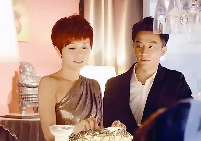 花心會撩、猛料不斷的7位明星：有人獨愛老阿姨，有人婚後不老實