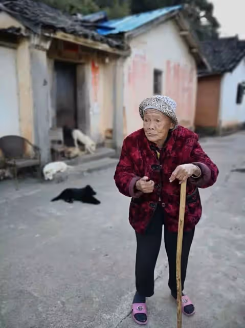 我媽付得婚房首付，所以只寫她名，但是貸款要你還！姑娘：不嫁了
