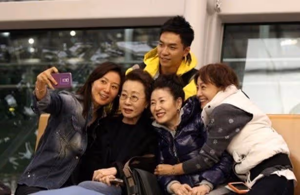 73歲尹汝貞年輕清純可人 坎坷一生似電視劇 為丈夫息影多年遭背叛