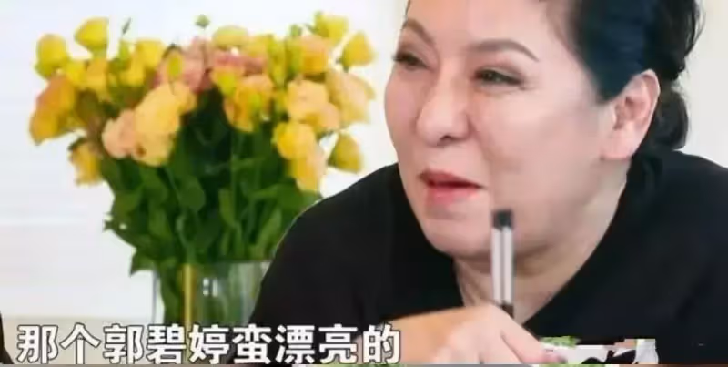 向佐:多次戀愛被向太拒絕,郭碧婷憑什麼嫁入向氏豪門?