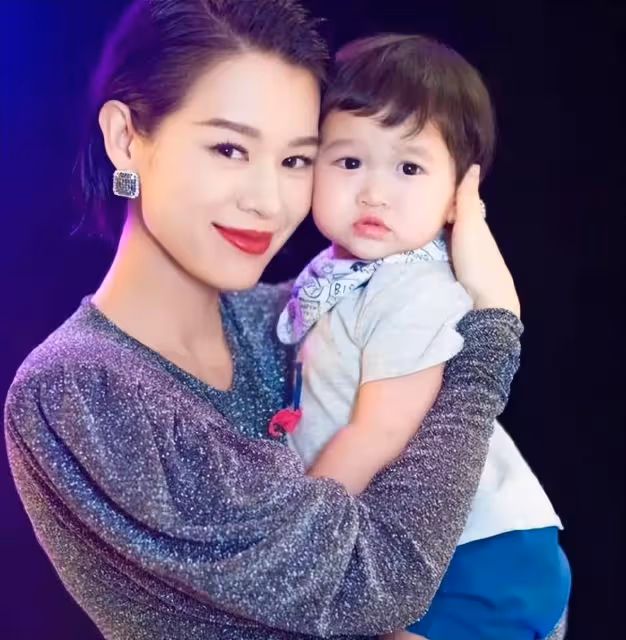胡杏兒:人生遺憾是認識老公晚!被求婚當煮飯婆:稱孩子不是第一