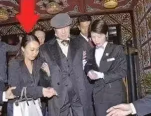 何超瓊承認自己是唯一敢跟賭王據理力爭的人!早年曾被父親控告