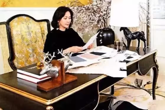 劉嘉玲售賣近2億豪宅！內部裝修「太奢華」，手中仍握「10套以上」物業，價值40億左右，無兒無女做自己想做的事