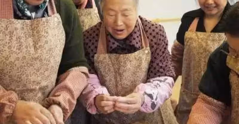 「生下你就得養我們」，父母硬逼兒子拿錢，沒想到生命永遠定格了