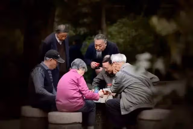 「生下你就得養我們」,父母硬逼兒子拿錢,沒想到生命永遠定格了