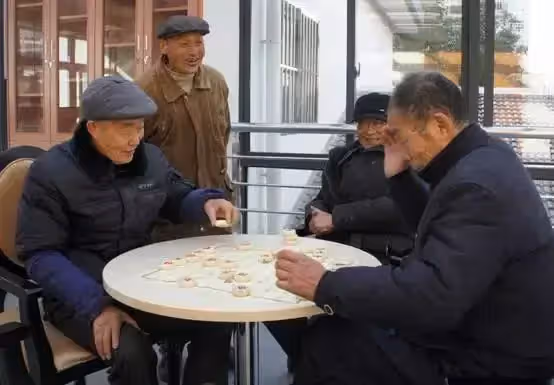 「生下你就得養我們」，父母硬逼兒子拿錢，沒想到生命永遠定格了