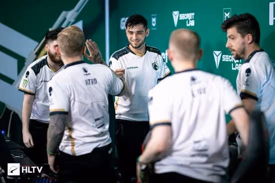 shox：從1月份到Major，我只在家25天