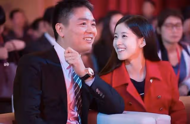 中國神秘富婆買5.6億頂級豪宅,引發全網猜身份熱潮,三人躺槍