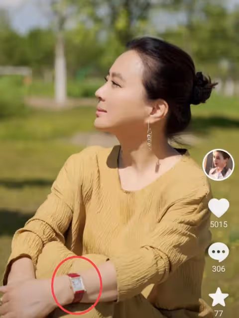 59歲李玲玉近況曝光!戴萬元手錶氣質佳,身材纖細膚白貌美似凍齡