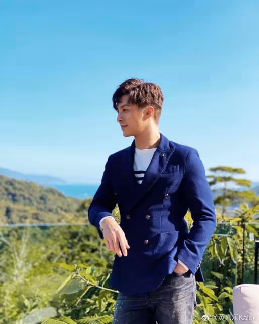 恭喜!TVB知名男星被曝婚期,上月向女友求婚,對方曾有婚史