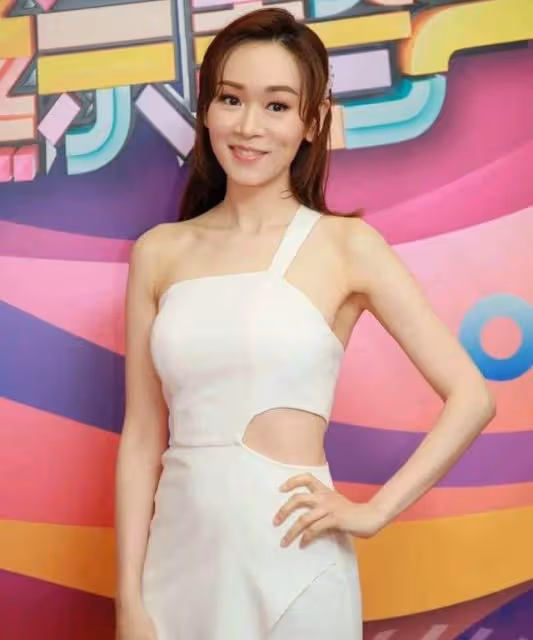 被指太缺錢!TVB前花旦直播間設付費連線功能,聊天5分鐘需1270元