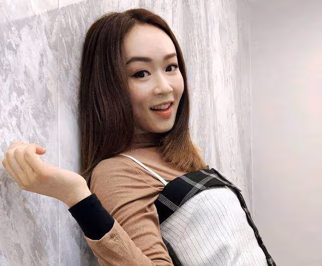 被指太缺錢!TVB前花旦直播間設付費連線功能,聊天5分鐘需1270元