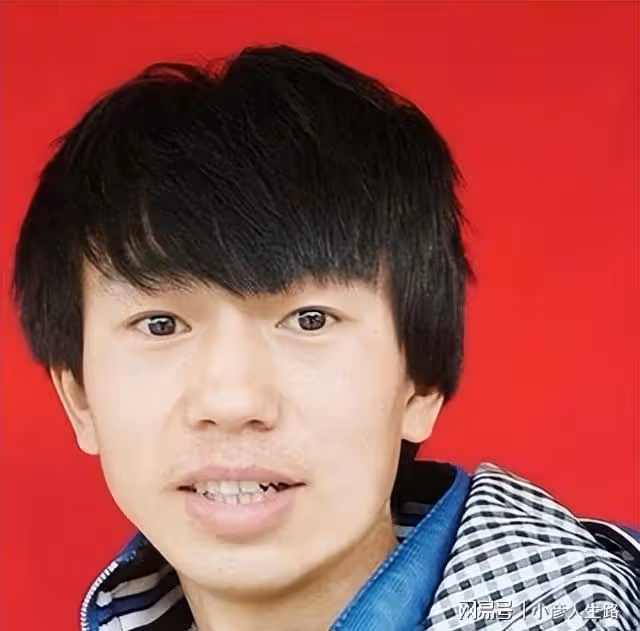 龐麥郎：靠一首歌走紅，後卻成了農村酒席歌手，觀眾沒保安多