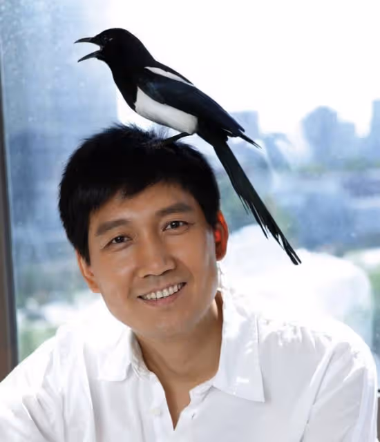 突傳死訊！知名演員離世終年51歲，與德國妻子裸婚，女兒顏值高