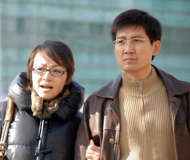 突傳死訊！知名演員離世終年51歲，與德國妻子裸婚，女兒顏值高