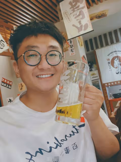 德雲社再曝醜聞!陳霄華被曝入室猥褻被抓,一絲不掛硬闖女孩臥室