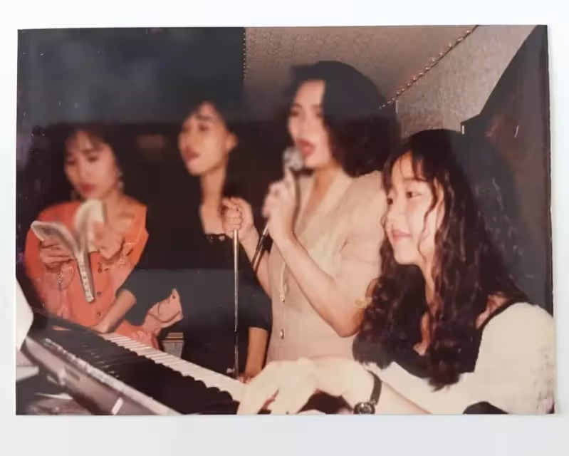 被封小鄧麗君!洪榮宏妻憶童年「爸爸士林夜市擺攤」被討債 8歲父走了「休學做陣頭牽亡歌 」靠貴人扭轉命運
