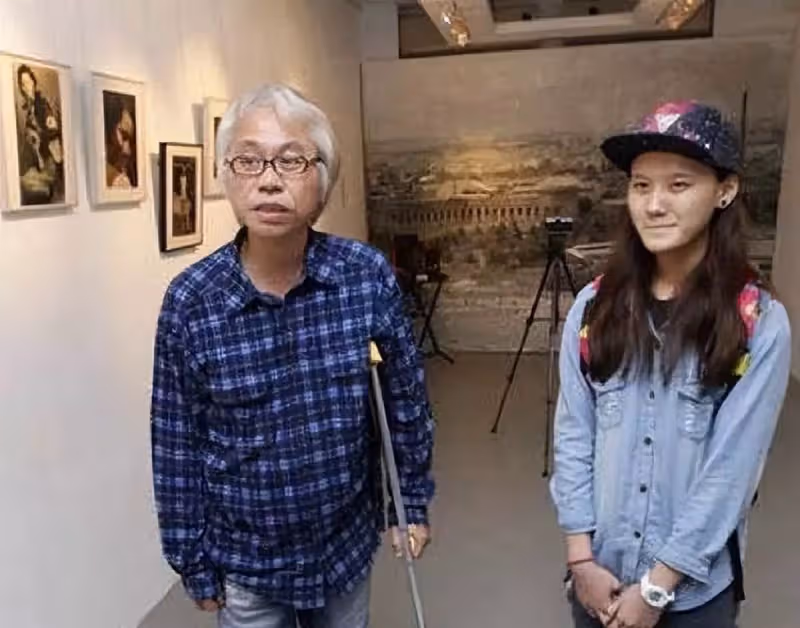 9年後,「爺孫戀」現狀曝光:26歲林靖恩臉上已無笑容,她後悔嗎