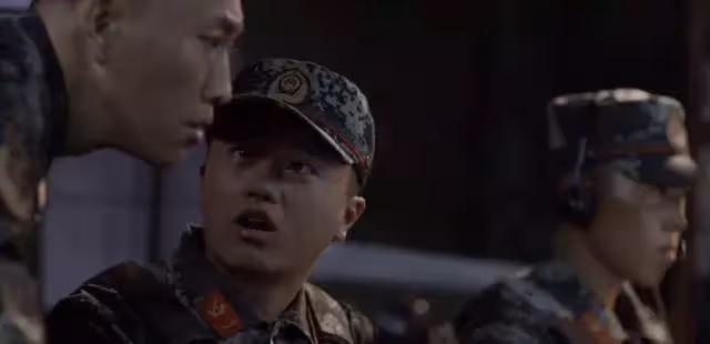 楊洋演軍旅劇只有外表合格？演戲用力過猛，新劇里主角光環太強
