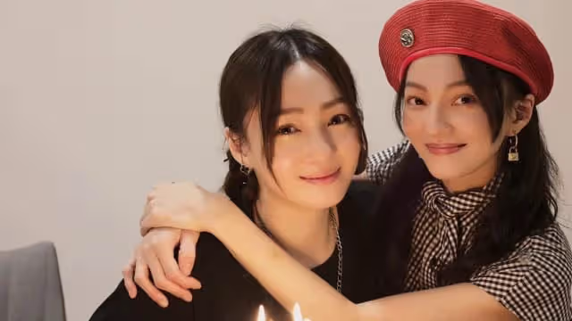 張韶涵罕曬親妹正臉照　網友：妹妹好美！