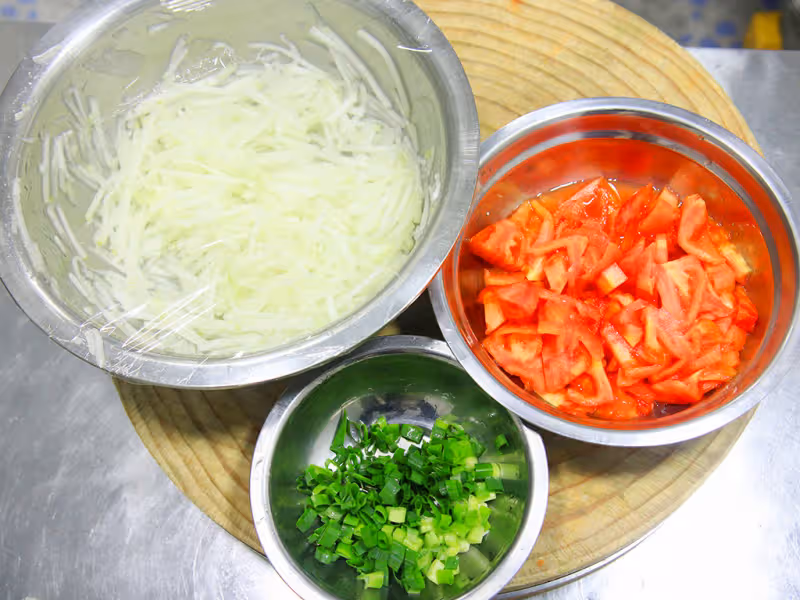 臨近三伏天，飲食有講究，「少苦增辛適當酸」，不再懼怕「苦夏」