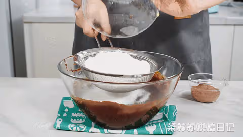 這蛋糕免打發！醇厚香濃會拉絲，誰做都好吃！