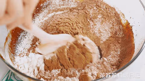 這蛋糕免打發！醇厚香濃會拉絲，誰做都好吃！