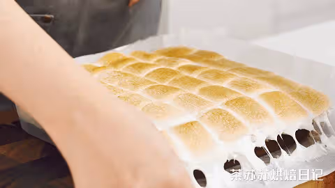這蛋糕免打發！醇厚香濃會拉絲，誰做都好吃！