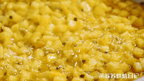四月就該吃菠蘿蛋糕！幾步搞定，酸甜脆爽超過癮！
