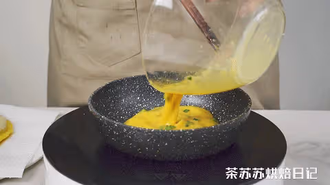 僅用3種食材！一煎軟糯拉絲，新手也不會失敗！