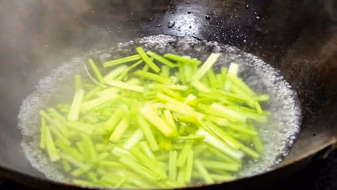 「高蛋白」食物排行榜，牛肉排第三，雞蛋卻排倒數第一，漲知識了