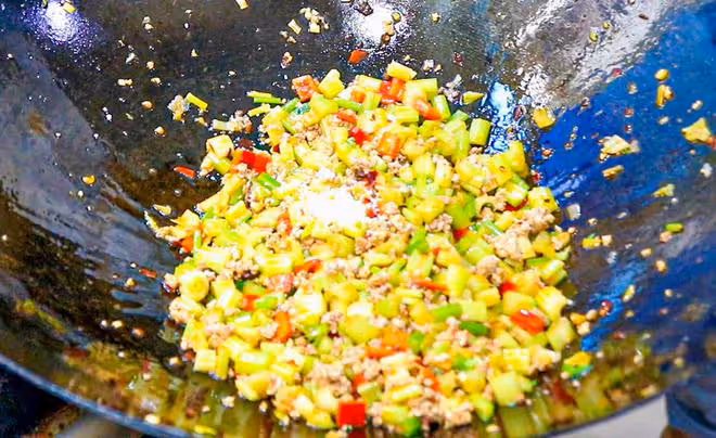 養心就是養腦！建議中老年人：夏季多吃這6種食物，提高精氣神