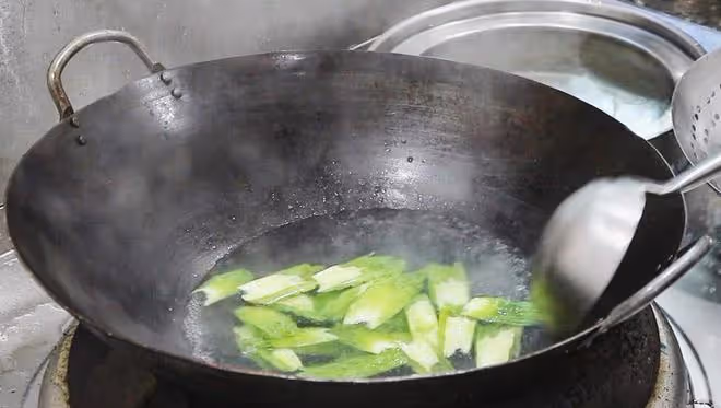 今日夏至，無論窮富，牢記「吃1豆，食3瓜，少吃2果」，健康過夏