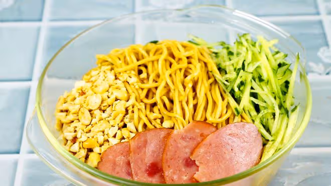 「夏至吃一寶，虎夏無煩惱」，南北一寶大不同，分別指的是什麼？