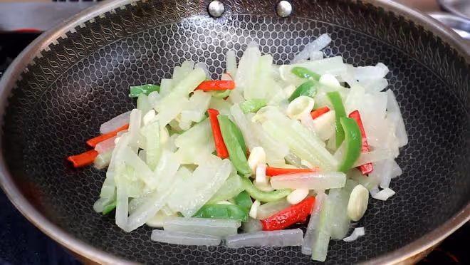 明日夏至，飲食有講究，牢記：「食2肉吃3瓜忌2樣」，長夏不受苦